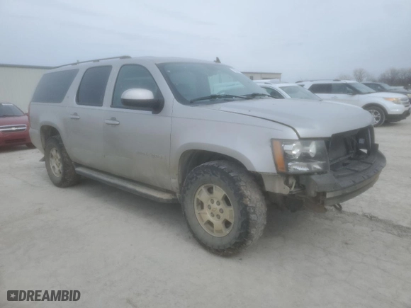 2007 Chevrolet Suburban LT with VIN 3GNFK16317G266460, listed as a Copart auction lot 43257695 with 294,952 mi miles and Salvage Title. Bid and sale history available at carsss.com. Image 4.