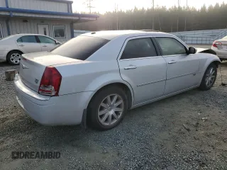 2009 Chrysler 300 with VIN 2C3LA63T09H628575, listed as a Copart auction lot 86588864 with 259,544 mi miles and Salvage Title. Bid and sale history available at carsss.com. Image 3.