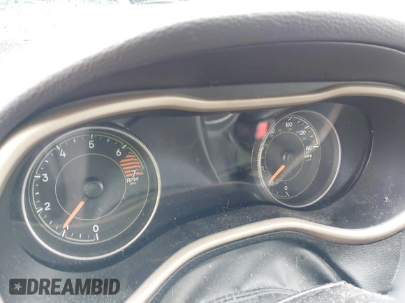 2017 Jeep Cherokee Limited with VIN 1C4PJMDB2HW562277, listed as a IAAI auction lot 41800310 with Not Provided miles and . Bid and sale history available at DreamBid. Image 7.