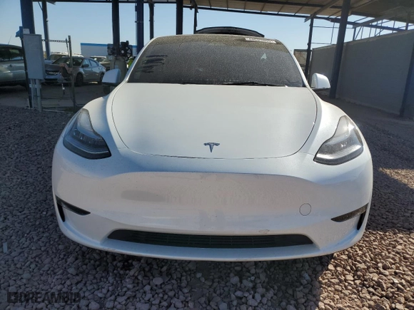 2023 Tesla Model Y Long Range with VIN 7SAYGDEE2PA140699, listed as a Copart auction lot 44603895 with 26,698 mi miles and Salvage Title. Bid and sale history available at carsss.com. Image 5.
