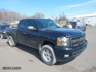 2011 Chevrolet Silverado 1500 LT with VIN 1GCRKSE39BZ364156, listed as a IAAI auction lot 41836392 with 167,227 mi miles. Bid and sale history available at carsss.com. Image 1.