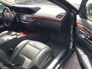 2012 Mercedes-Benz S-Class S 550 with VIN WDDNG9EB6CA432600, listed as a IAAI auction lot 41932873 with 98,117 mi miles. Bid and sale history available at carsss.com. Image 5.