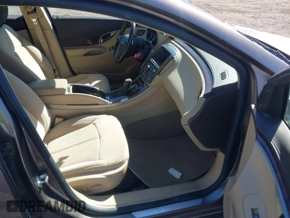 2011 Buick LaCrosse CX z VIN 1G4GA5ED7BF287630, wystawiony jako IAAI lot #41585309 z przebiegiem 132 872 mil mil oraz . Historia ofert i sprzedaży dostępna na DreamBid. Obrazek 5.