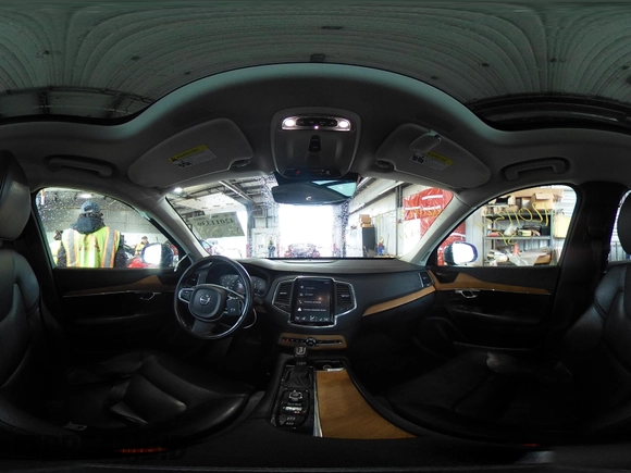 2021 Volvo XC90 Momentum z VIN YV4A22PK4M1711392, wystawiony jako IAAI lot #42011339 z przebiegiem 78 760 mil mil oraz . Historia ofert i sprzedaży dostępna na DreamBid. Obrazek 18.