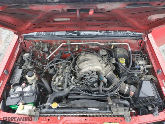 2000 Nissan Xterra XE with VIN 5N1ED28Y6YC531855, listed as a Copart auction lot 84796634 with 140,973 mi miles and Salvage Title. Bid and sale history available at carsss.com. Image 12.