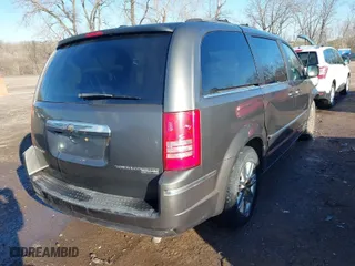 2010 Chrysler Town & Country Touring with VIN 2A4RR5D19AR298644, listed as a IAAI auction lot 41804796 with 206,439 mi miles. Bid and sale history available at carsss.com. Image 4.