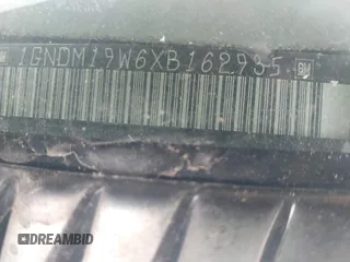 1999 Chevrolet Astro z VIN 1GNDM19W6XB162935, wystawiony jako IAAI lot #42230563 z przebiegiem 317 204 mil mil oraz . Historia ofert i sprzedaży dostępna na DreamBid. Obrazek 9.