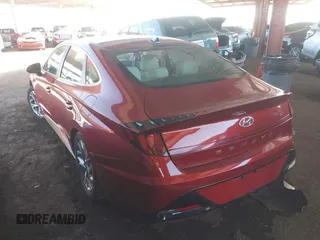 2023 Hyundai Sonata SEL z VIN KMHL64JA8PA290529, wystawiony jako IAAI lot #41760178 z przebiegiem 34 958 mil mil oraz . Historia ofert i sprzedaży dostępna na DreamBid. Obrazek 3.