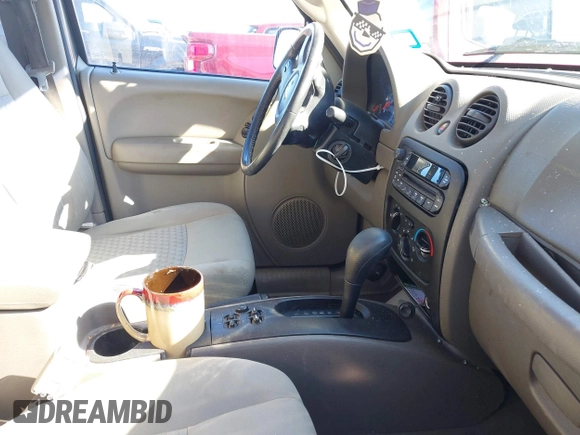2007 Jeep Liberty Sport with VIN 1J4GK48K77W502284, listed as a IAAI auction lot 41323341 with 223,050 mi miles. Bid and sale history available at carsss.com. Image 5.