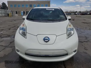 2013 Nissan LEAF SV with VIN 1N4AZ0CP7DC408914, listed as a Copart auction lot 53995905 with 63,652 mi miles and Salvage Title. Bid and sale history available at carsss.com. Image 5.