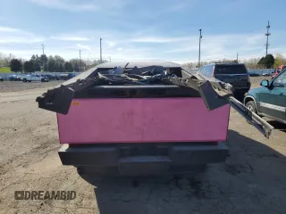 2024 Tesla Cybertruck Cyberbeast z VIN 7G2CEHEEXRA017494, wystawiony jako Copart lot #48149135 z przebiegiem 6883 mil mil oraz Szkody całkowita. Historia ofert i sprzedaży dostępna na DreamBid. Obrazek 6.