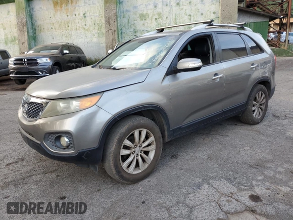 2011 Kia Sorento EX with VIN 5XYKU4A29BG022757, listed as a Copart auction lot 56563724 with 113,211 mi miles and Clean Title. Bid and sale history available at carsss.com. Image 1.