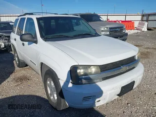 2002 Chevrolet TrailBlazer LTZ with VIN 1GNDT13S122484724, listed as a IAAI auction lot 41855912 with 216,783 mi miles and . Bid and sale history available at DreamBid. Image 1.