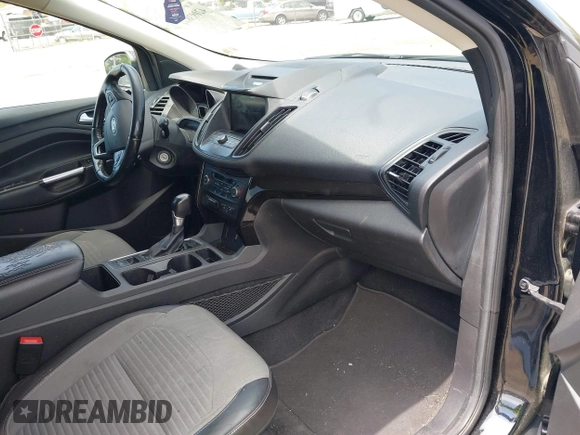 2017 Ford Escape SE with VIN 1FMCU0GD4HUE44010, listed as a IAAI auction lot 42093844 with 177,805 mi miles. Bid and sale history available at carsss.com. Image 5.