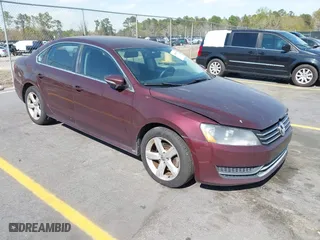 2012 Volkswagen Passat SE w/Sunroof with VIN 1VWBH7A32CC074412, listed as a IAAI auction lot 41805569 with 216,762 mi miles. Bid and sale history available at carsss.com. Image 1.