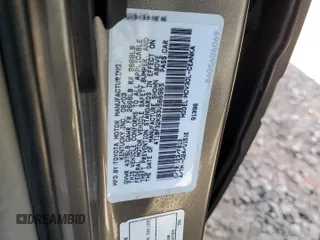 2003 Toyota Camry LE z VIN 4T1BF32K93U566965, wystawiony jako Copart lot #71979144 z przebiegiem 267 228 mil mil oraz Szkoda całkowita • Salvage title. Historia ofert i sprzedaży dostępna na DreamBid. Obrazek 12.