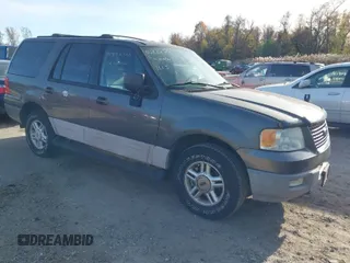 2003 Ford Expedition Special Service with VIN 1FMPU16L03LB97762, listed as a IAAI auction lot 40832568 with 144,828 mi miles. Bid and sale history available at carsss.com. Image 1.