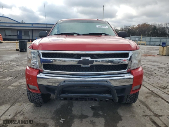 2010 Chevrolet Silverado 1500 LT with VIN 1GCSKSE30AZ295387, listed as a Copart auction lot 81740104 with 212,163 mi miles and Clean Title. Bid and sale history available at carsss.com. Image 5.