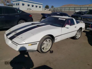 1989 Chevrolet Corvette with VIN 1G1YY2185K5106888, listed as a Copart auction lot 44160595 with 155,193 mi miles and Salvage Title. Bid and sale history available at carsss.com. Image 1.