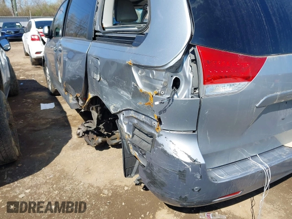 2013 Toyota Sienna XLE AAS with VIN 5TDYK3DC9DS304059, listed as a IAAI auction lot 41883196 with 170,842 mi miles and . Bid and sale history available at DreamBid. Image 6.