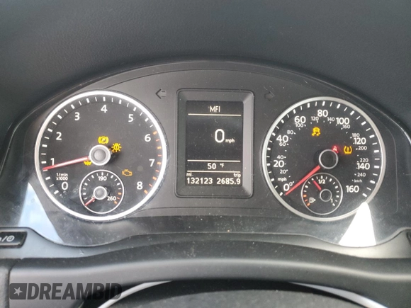 2016 Volkswagen Tiguan S with VIN WVGBV7AX0GW600518, listed as a Copart auction lot 86335544 with 132,123 mi miles and Salvage Title. Bid and sale history available at DreamBid. Image 9.