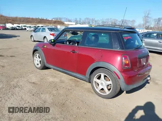 2009 MINI Cooper Hardtop with VIN WMWMF33509TU71339, listed as a IAAI auction lot 41777908 with 155,698 mi miles. Bid and sale history available at carsss.com. Image 3.