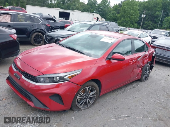 2023 Kia Forte LXS z VIN 3KPF24AD8PE582105, wystawiony jako IAAI lot #42366608 z przebiegiem 61 455 mil mil oraz . Historia ofert i sprzedaży dostępna na DreamBid. Obrazek 19.