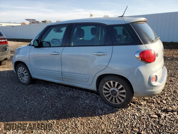 2014 FIAT 500L Easy with VIN ZFBCFABH8EZ027392, listed as a Copart auction lot 77047444 with 154,827 mi miles and Clean Title. Bid and sale history available at carsss.com. Image 2.