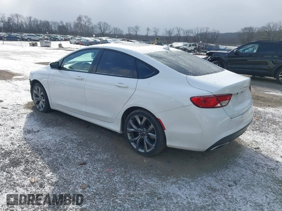 2016 Chrysler 200 S with VIN 1C3CCCBG7GN151807, listed as a IAAI auction lot 40998019 with 90,455 mi miles. Bid and sale history available at carsss.com. Image 3.