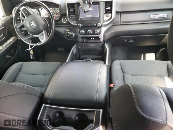 2022 Ram 1500 Big Horn с VIN 1C6SRFBT7NN225008, выставлен на аукционе Copart как лот 52920465 с пробегом 59 279 миль миль и Списание • Salvage title. История ставок и продаж доступна на DreamBid. Изображение 8.