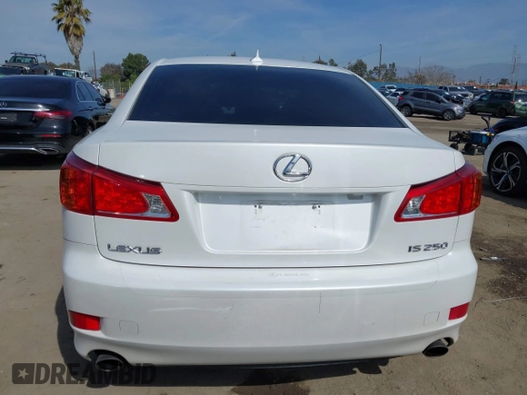 2009 Lexus IS with VIN JTHBK262595105106, listed as a IAAI auction lot 41612234 with 106,719 mi miles. Bid and sale history available at carsss.com. Image 16.