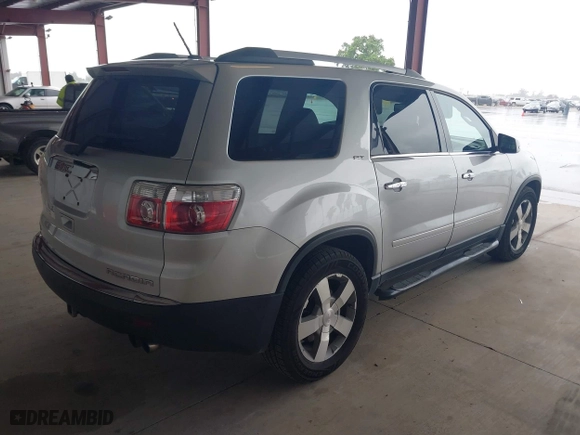 2012 GMC Acadia SLT1 with VIN 1GKKVRED4CJ271320, listed as a IAAI auction lot 41899342 with 192,743 mi miles. Bid and sale history available at carsss.com. Image 4.