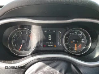 2018 Jeep Cherokee Latitude Plus with VIN 1C4PJLLX7JD523998, listed as a Copart auction lot 80515584 with 60,861 mi miles and Salvage Title. Bid and sale history available at carsss.com. Image 9.