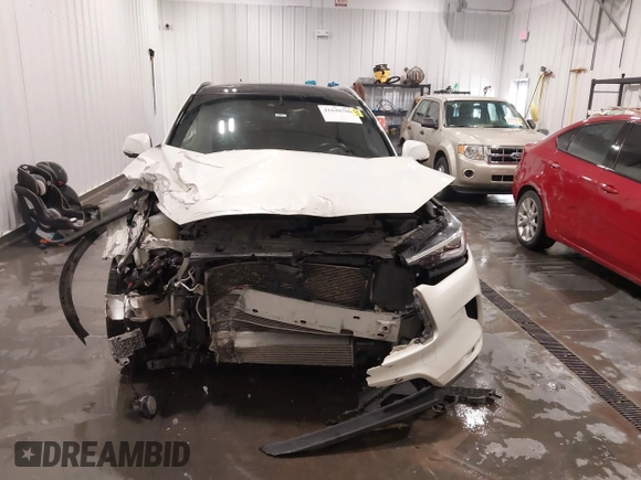 2019 Infiniti QX50 Luxe with VIN 3PCAJ5M38KF117624, listed as a IAAI auction lot 41630700 with 116,887 mi miles and . Bid and sale history available at DreamBid. Image 12.