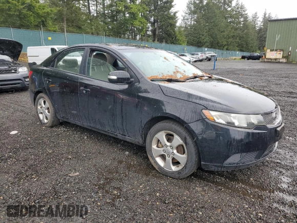 2010 Kia Forte EX z VIN KNAFU4A24A5251210, wystawiony jako Copart lot #57707605 z przebiegiem 165 166 mil mil oraz Czysty tytuł • Clean title. Historia ofert i sprzedaży dostępna na DreamBid. Obrazek 4.