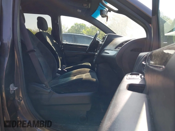 2016 Dodge Grand Caravan SE with VIN 2C4RDGBG9GR155175, listed as a IAAI auction lot 42086472 with 267,292 mi miles and . Bid and sale history available at DreamBid. Image 5.