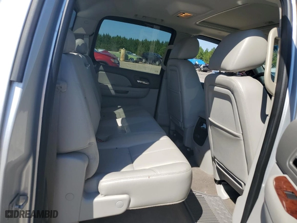 2013 GMC Sierra 1500 SLT with VIN 3GTP2WE70DG210472, listed as a Copart auction lot 70811604 with 111,002 mi miles and Salvage Title. Bid and sale history available at carsss.com. Image 10.