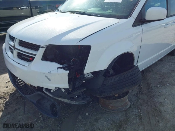 2019 Dodge Grand Caravan GT with VIN 2C4RDGEG3KR784242, listed as a IAAI auction lot 41639646 with 127,327 mi miles. Bid and sale history available at carsss.com. Image 6.