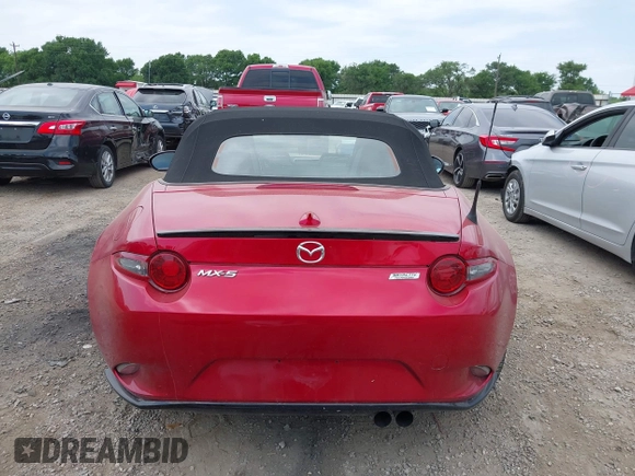 2017 Mazda MX-5 Miata Club with VIN JM1NDAC73H0121187, listed as a IAAI auction lot 41990611 with 19,158 mi miles and . Bid and sale history available at DreamBid. Image 17.