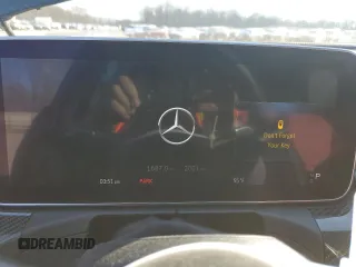 2023 Mercedes-Benz C 43 AMG z VIN W1KAF8HB7PR114189, wystawiony jako Copart lot #43631744 z przebiegiem 1 687 mil mil oraz . Historia ofert i sprzedaży dostępna na DreamBid. Obrazek 9.