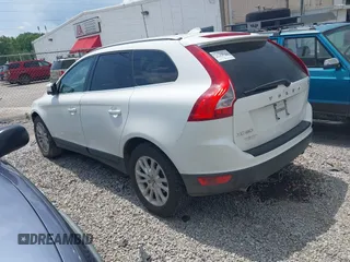 2010 Volvo XC60 3.0T с VIN YV4992DZ0A2029275, выставлен на аукционе IAAI как лот 42154894 с пробегом 149 415 миль миль и . История ставок и продаж доступна на DreamBid. Изображение 3.