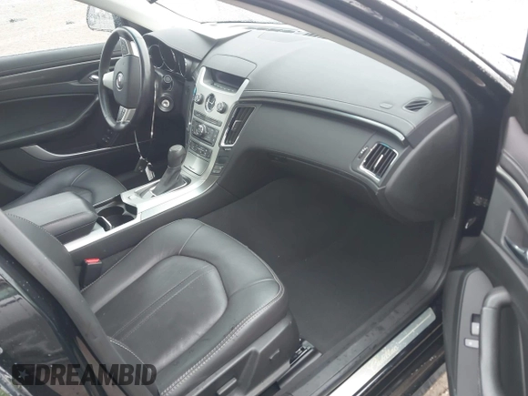2013 Cadillac CTS Luxury z VIN 1G6DG5E50D0121280, wystawiony jako IAAI lot #42439031 z przebiegiem 75 211 mil mil oraz . Historia ofert i sprzedaży dostępna na DreamBid. Obrazek 5.