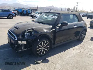 2016 MINI Convertible S with VIN WMWWG9C51G3C22038, listed as a Copart auction lot 71986764 with 109,071 mi miles and Salvage Title. Bid and sale history available at DreamBid. Image 1.