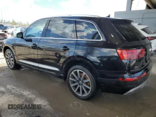 2017 Audi Q7 Premium Plus with VIN WA1LAAF7XHD004897, listed as a Copart auction lot 54762095 with 124,130 mi miles and Clean Title. Bid and sale history available at DreamBid. Image 2.