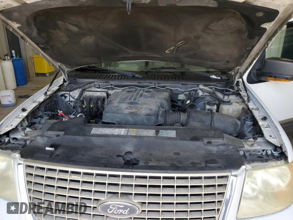 2003 Ford Expedition Eddie Bauer с VIN 1FMEU17WX3LA35623, выставлен на аукционе Copart как лот 59040855 с пробегом 247 678 миль миль и Списание • Salvage title. История ставок и продаж доступна на DreamBid. Изображение 12.