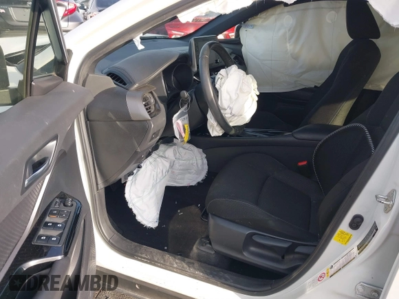 2019 Toyota C-HR XLE with VIN JTNKHMBX4K1040772, listed as a IAAI auction lot 41812031 with 79,729 mi miles. Bid and sale history available at carsss.com. Image 5.