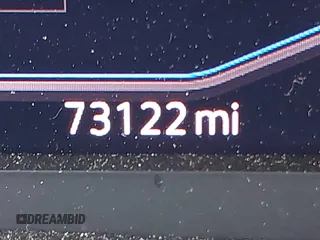 2019 Volkswagen Atlas SEL Premium с VIN 1V2NR2CA5KC605594, выставлен на аукционе IAAI как лот 42335436 с пробегом 73 122 миль миль и . История ставок и продаж доступна на DreamBid. Изображение 7.