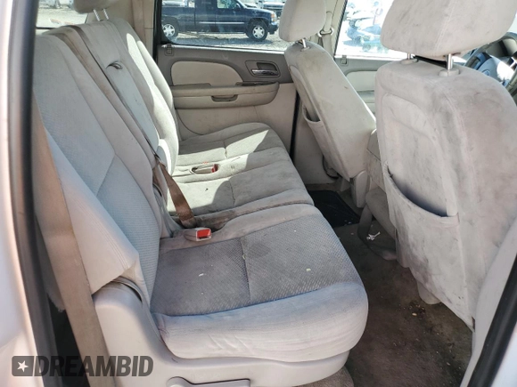 2007 Chevrolet Suburban LTZ z VIN 3GNFC16J57G133101, wystawiony jako Copart lot #58962725 z przebiegiem 52 956 mil mil oraz Szkoda całkowita • Salvage title. Historia ofert i sprzedaży dostępna na DreamBid. Obrazek 11.