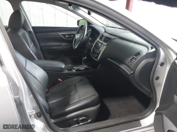 2018 Nissan Altima 2.5 SL with VIN 1N4AL3AP9JC177340, listed as a IAAI auction lot 41800890 with 120,439 mi miles. Bid and sale history available at carsss.com. Image 5.