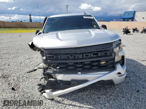 2022 Chevrolet Silverado 1500 Custom with VIN 3GCPABEK7NG521611, listed as a Copart auction lot 49009995 with 124,826 mi miles and Salvage Title. Bid and sale history available at DreamBid. Image 5.